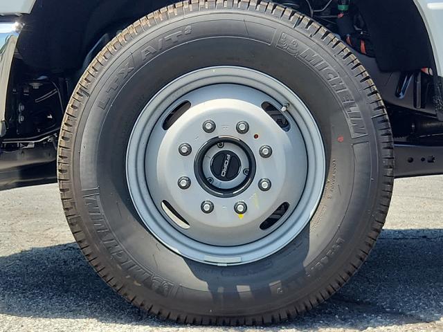 2025 Ford Super Duty F-350 DRW F-350 XL 4WD Crew Cab 179 WB 60 CA