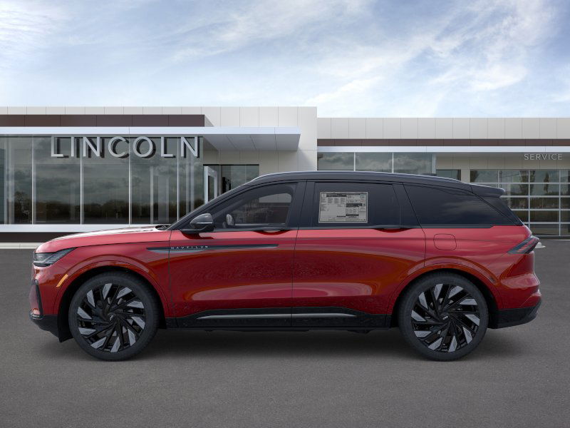 2025 Lincoln Nautilus Reserve photo 3