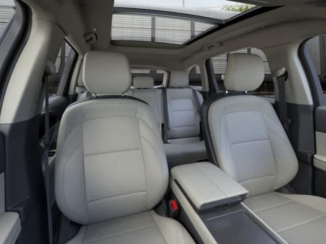 Thumbnail: 2026 Lincoln Nautilus - 32