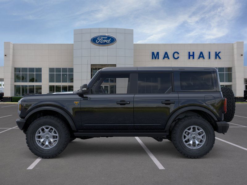2025 Ford Bronco Badlands photo 2