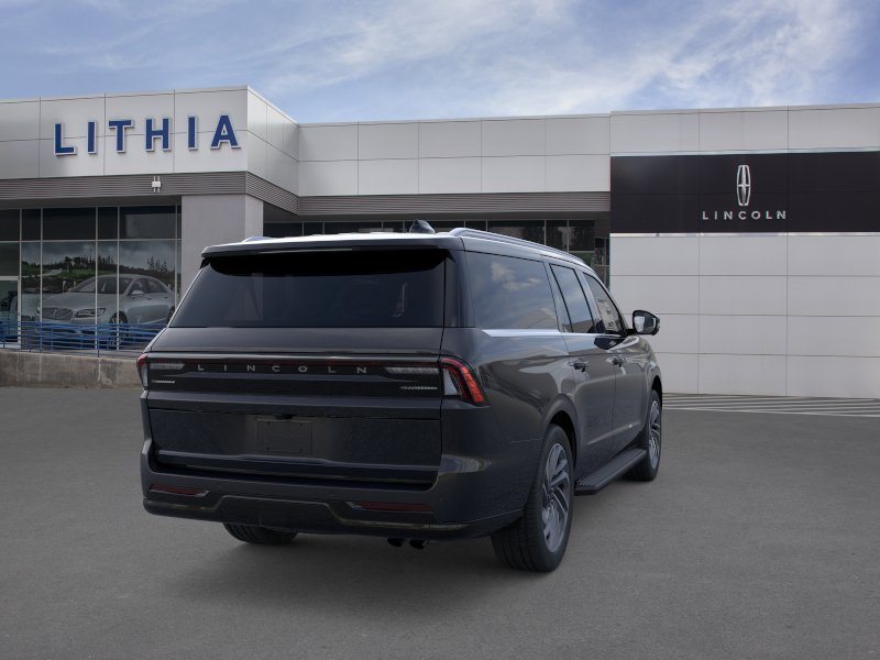 Thumbnail: 2026 Lincoln Navigator L - 38