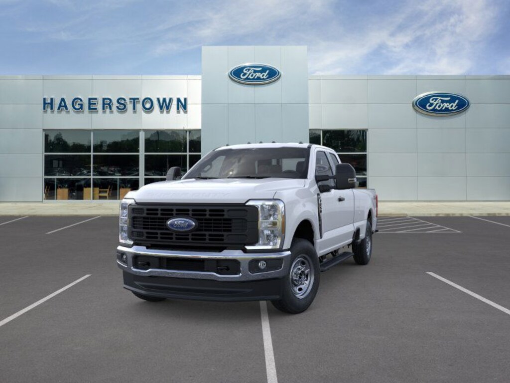 New 2025 Ford F-250 XLT Truck Super Cab