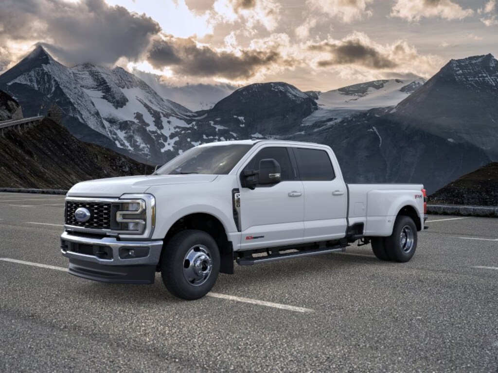New 2026 Ford F-350 Lariat Truck Crew Cab