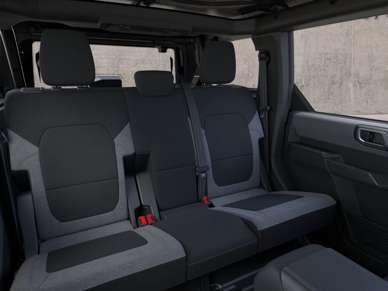 2025 Ford Bronco 4-Door Base - Photo 36