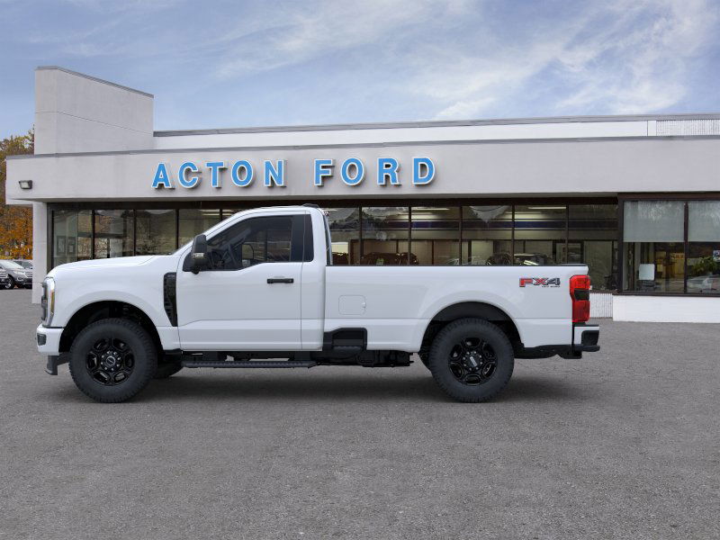 2025 Ford F-350 photo 3