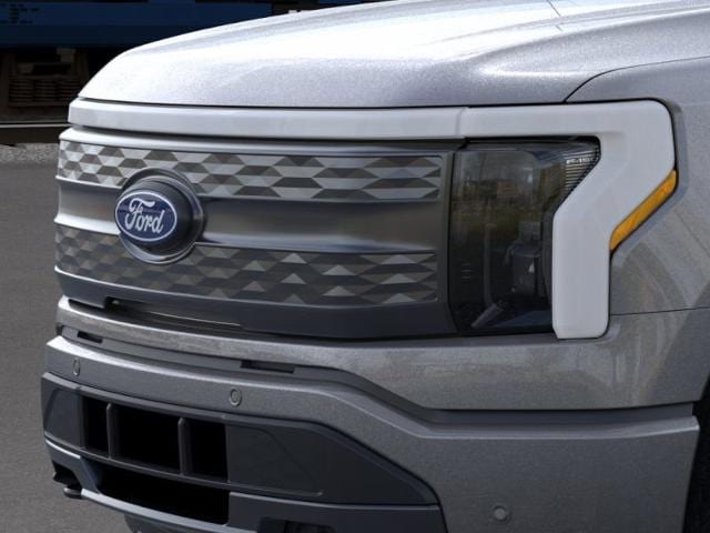 2025 Ford F-150 Lightning Lariat - Photo 39
