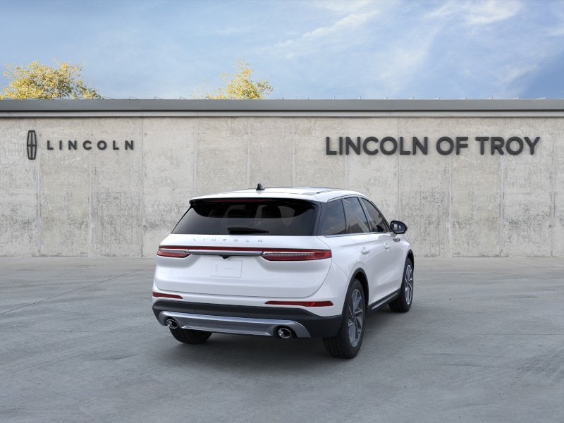 2024 Lincoln Corsair Premiere 8