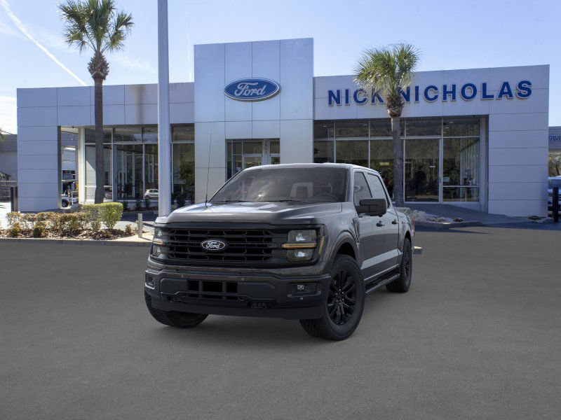 2025 Ford F-150 XLT photo 2