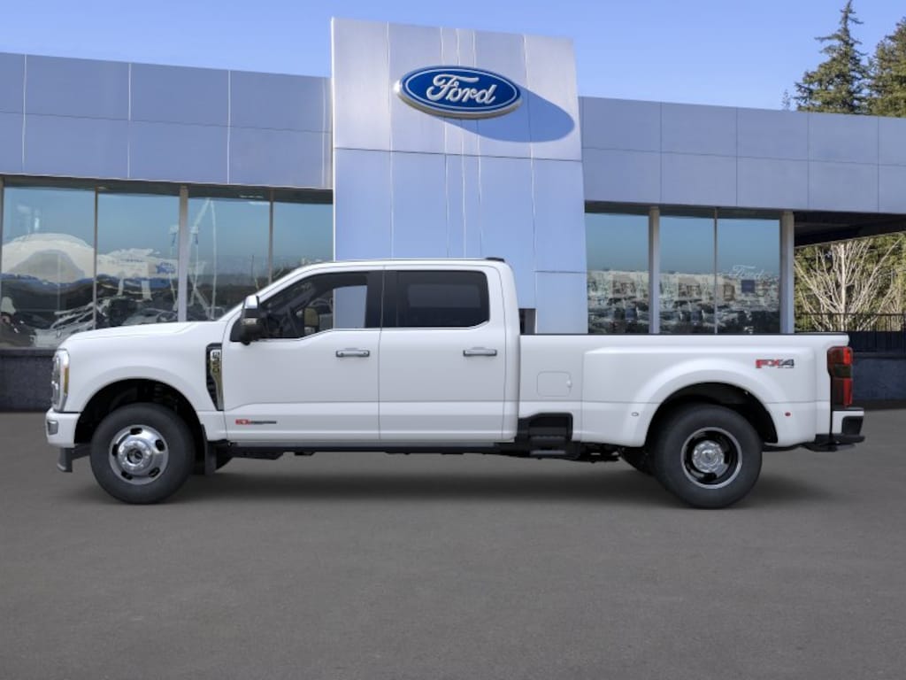 New 2026 Ford F-350 Platinum DRW Truck Crew Cab