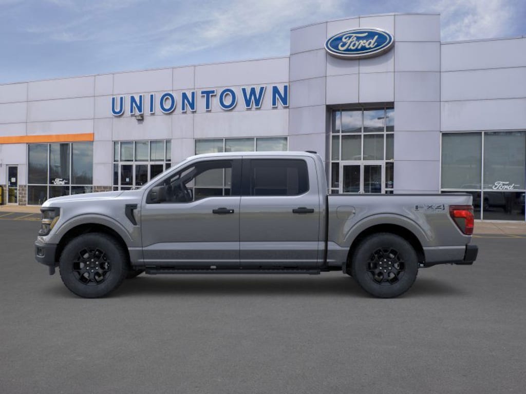 New 2025 Ford F-150 STX 4x4 STX SuperCrew 5.5 ft. SB