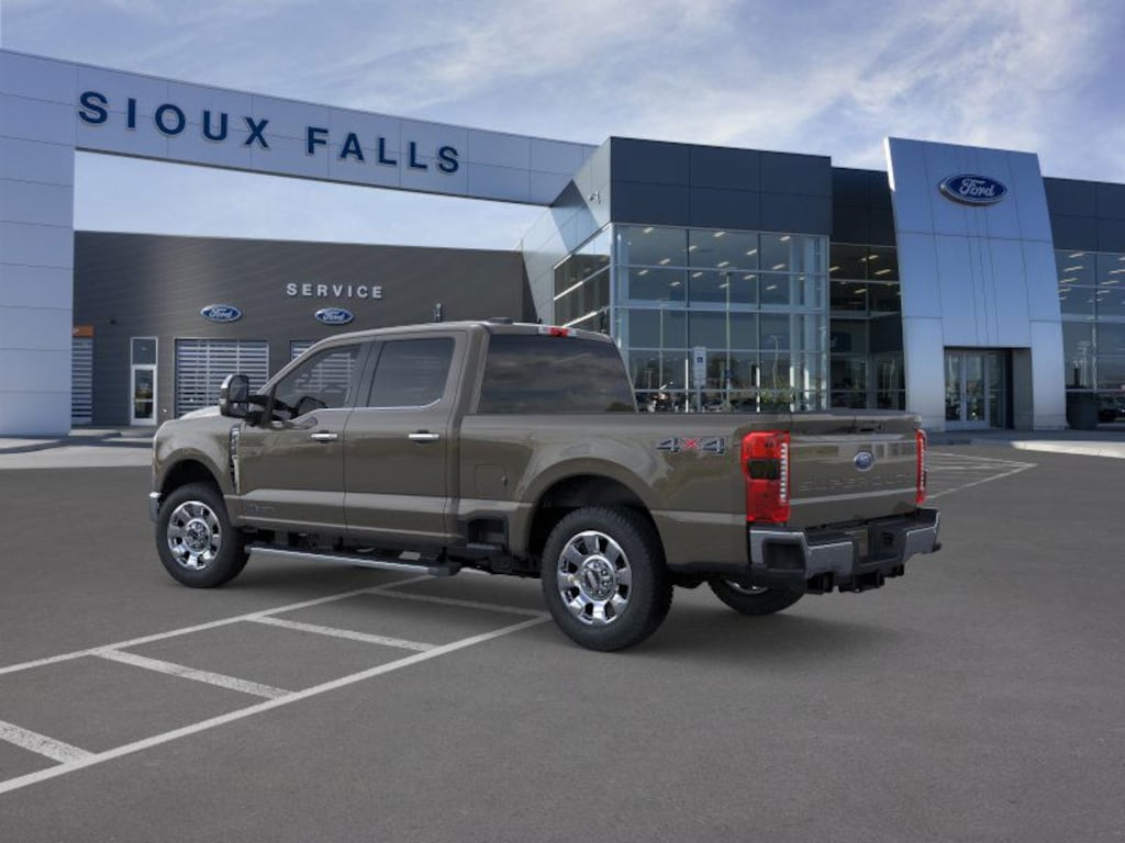 New 2026 Ford F-350 Lariat Truck Crew Cab