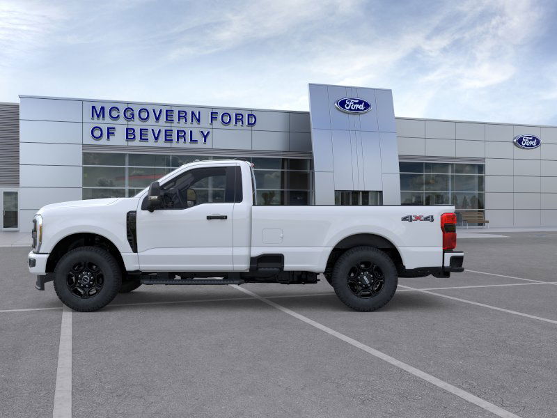 2025 Ford F-350 photo 3