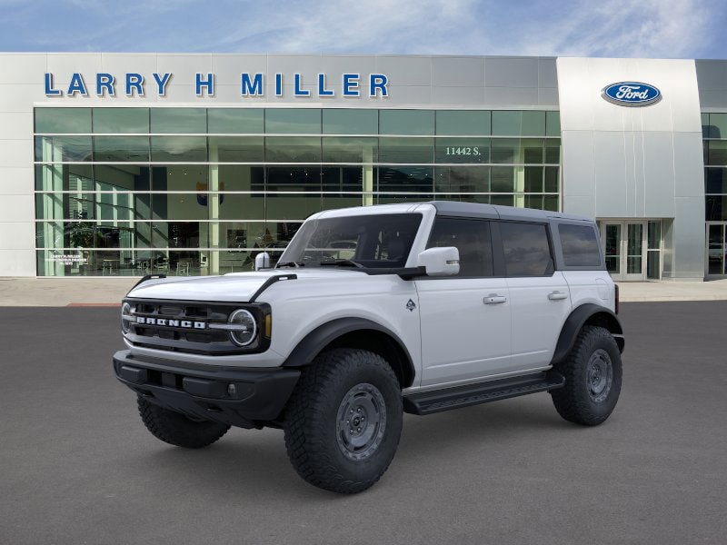 2025 Ford Bronco 4-Door Outer Banks's photo