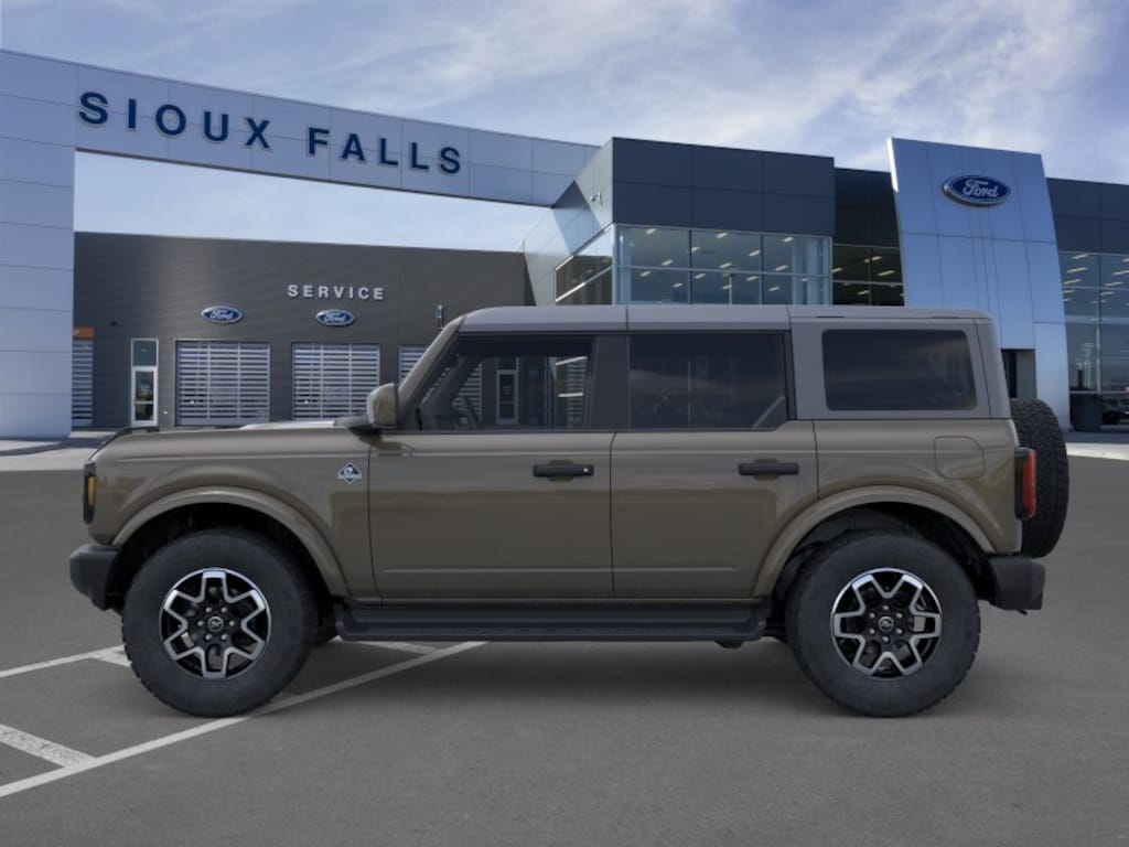 New 2026 Ford Bronco Outer Banks SUV