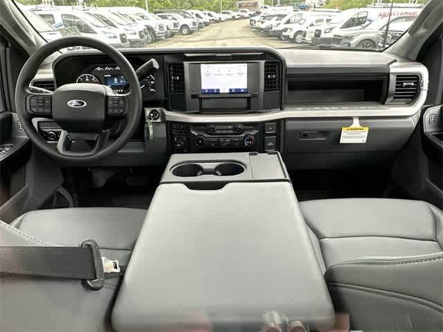 Thumbnail: 2025 Ford Econoline - 42