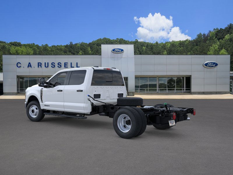 2025 Ford F-350 photo 2