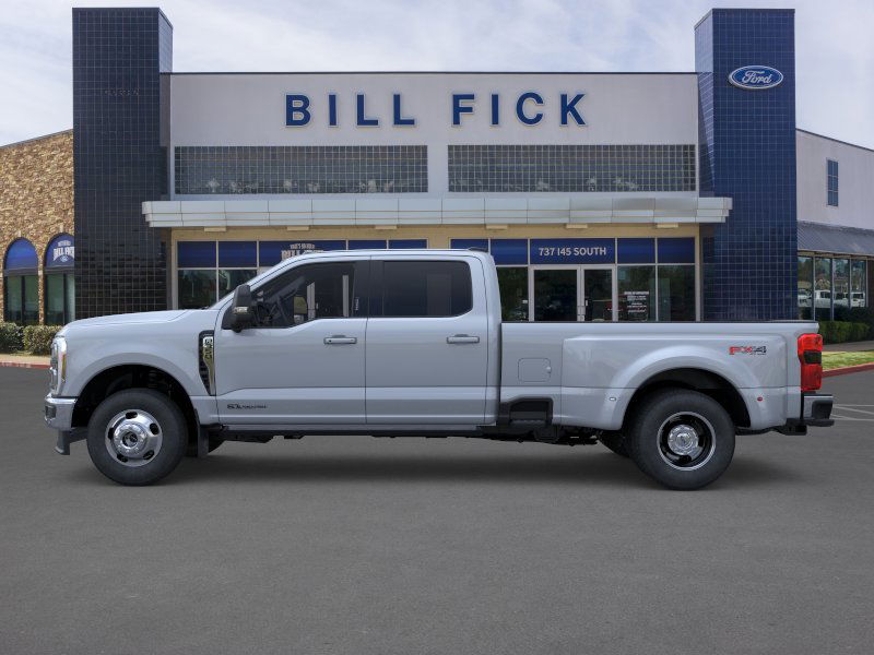 2025 Ford F-350 Lariat photo 3