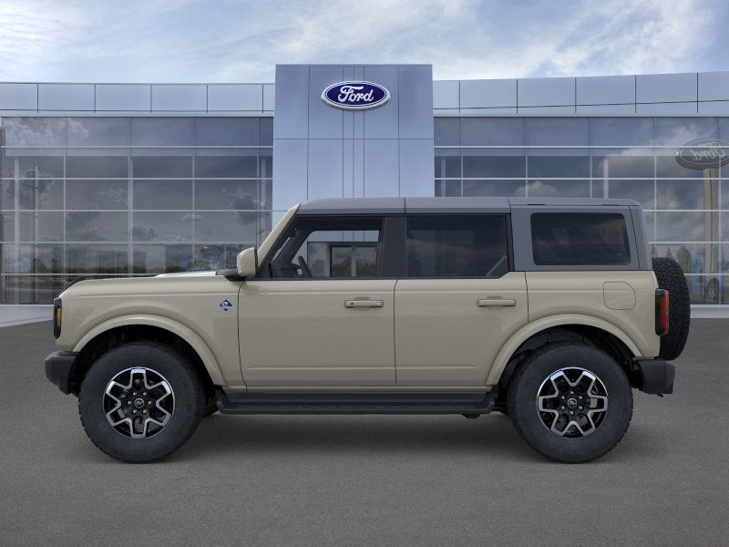 2025 Ford Bronco Outer Banks photo 3