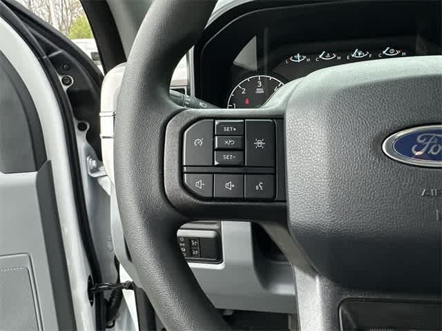 Thumbnail: 2025 Ford Econoline - 36