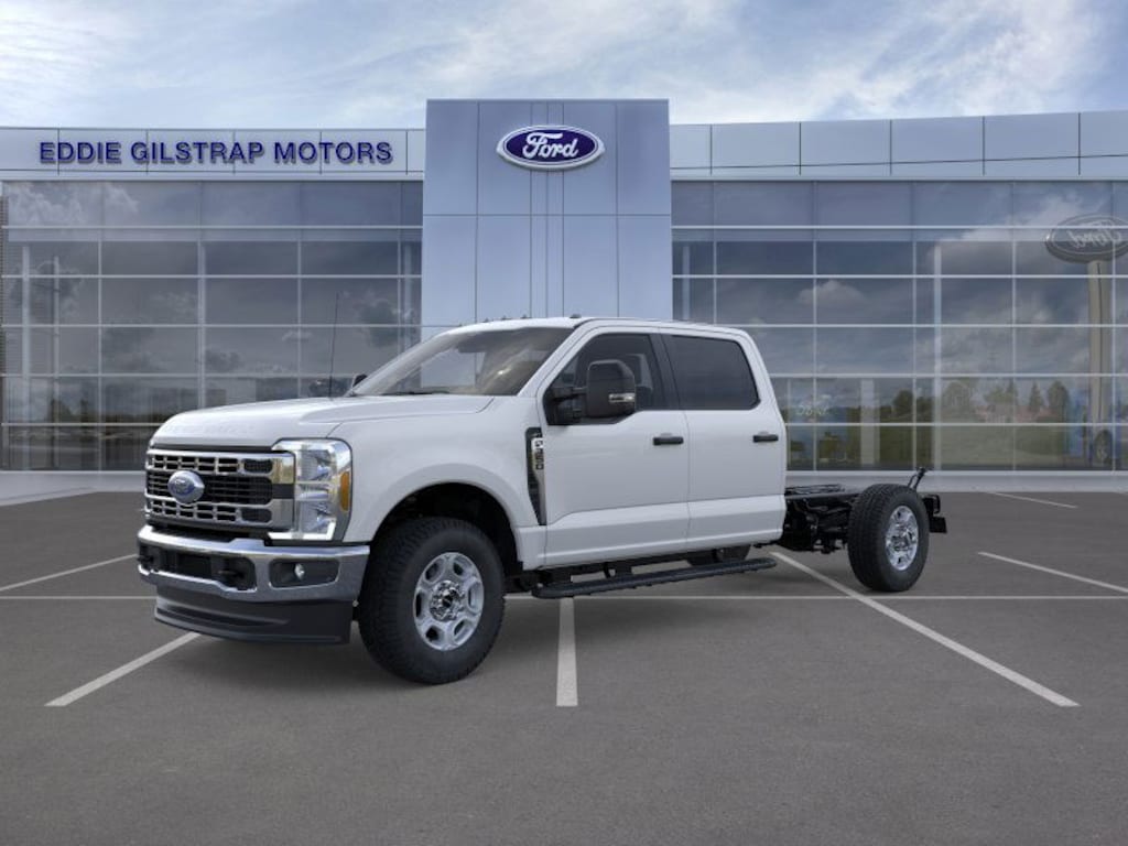 New 2026 Ford F-350SD XLT Chassis