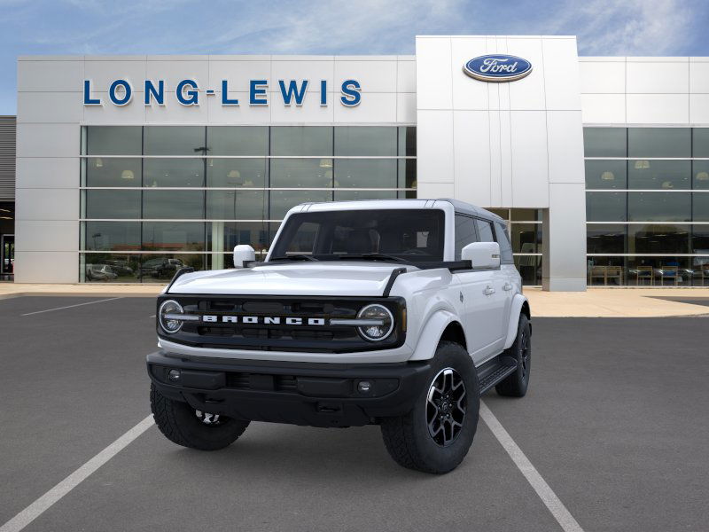 2025 Ford Bronco Outer Banks photo 2