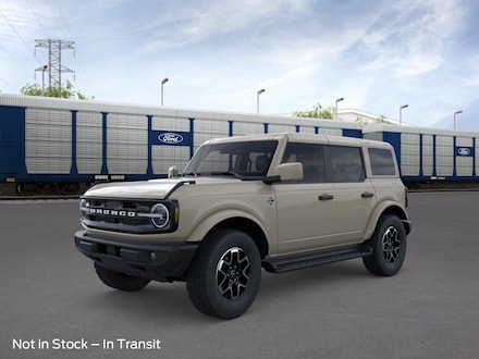 2026 Ford Bronco Outer Banks SUV