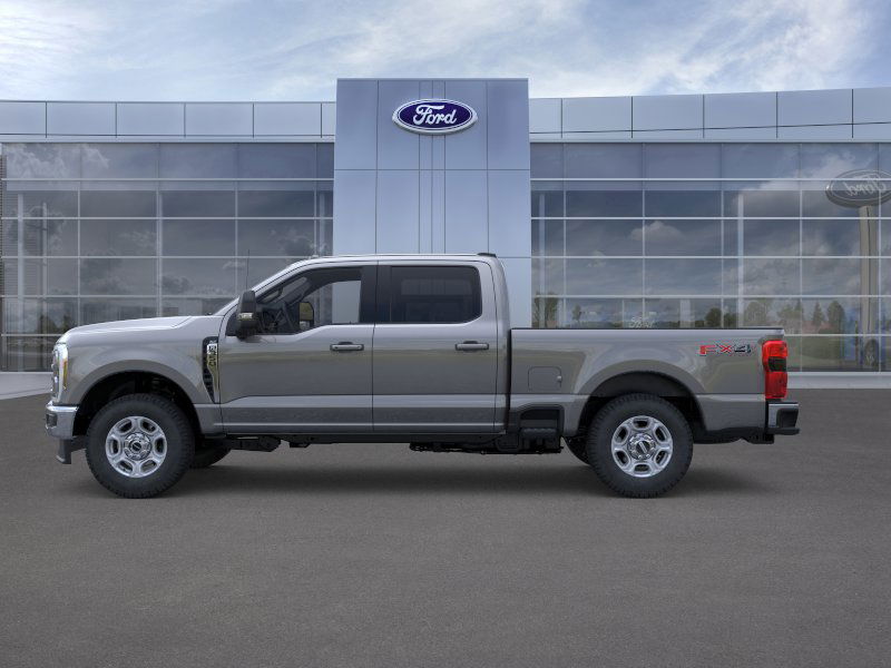 2026 Ford F-350 XLT photo 3
