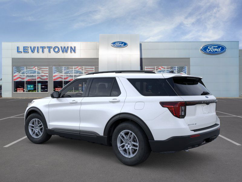 2026 Ford Explorer photo 3