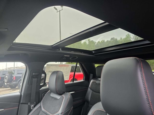 2025 Ford Explorer ST - Photo 34