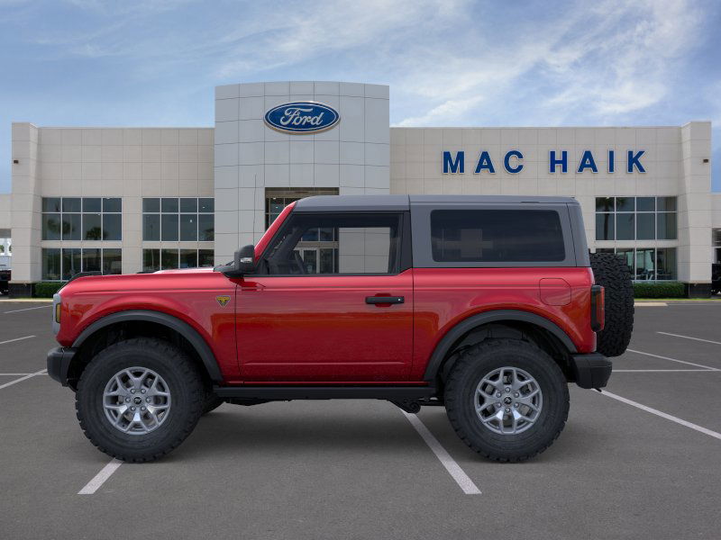 2025 Ford Bronco Badlands photo 3