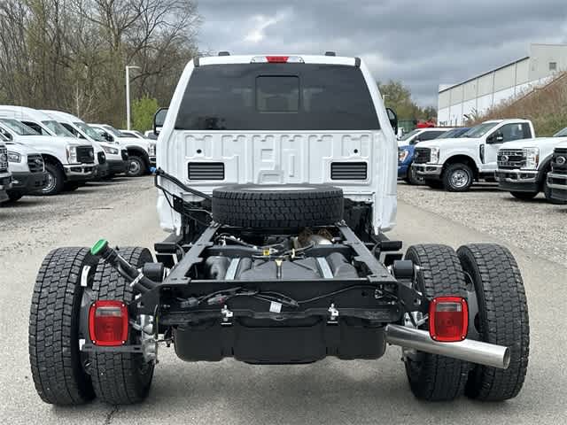 Thumbnail: 2025 Ford Econoline - 31