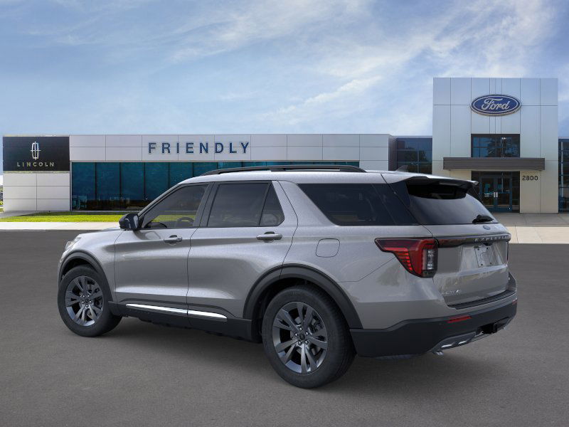 2025 Ford Explorer photo 4
