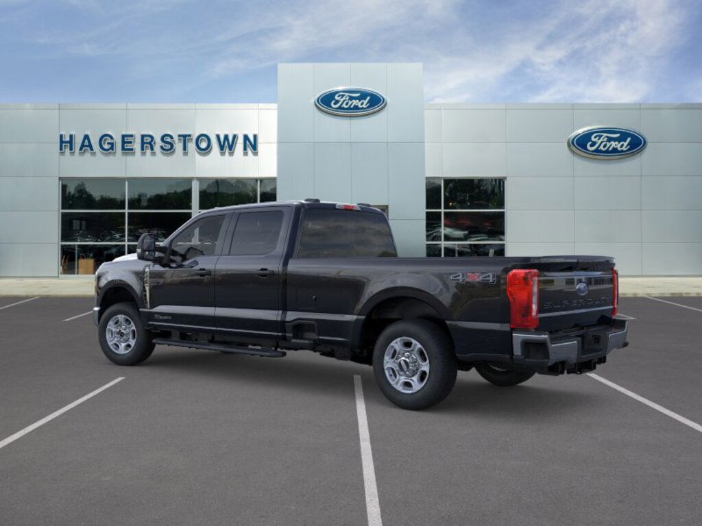 New 2026 Ford F-350 XLT Truck Crew Cab