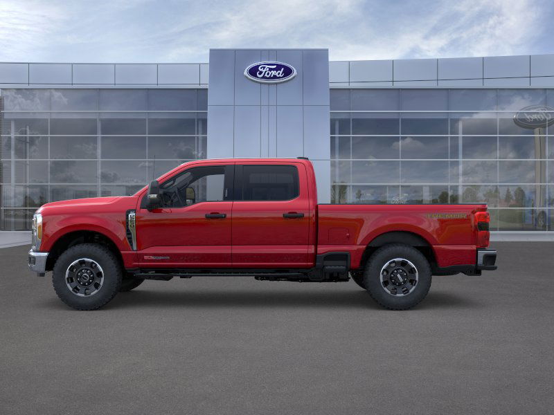 2025 Ford F-250 XLT photo 3