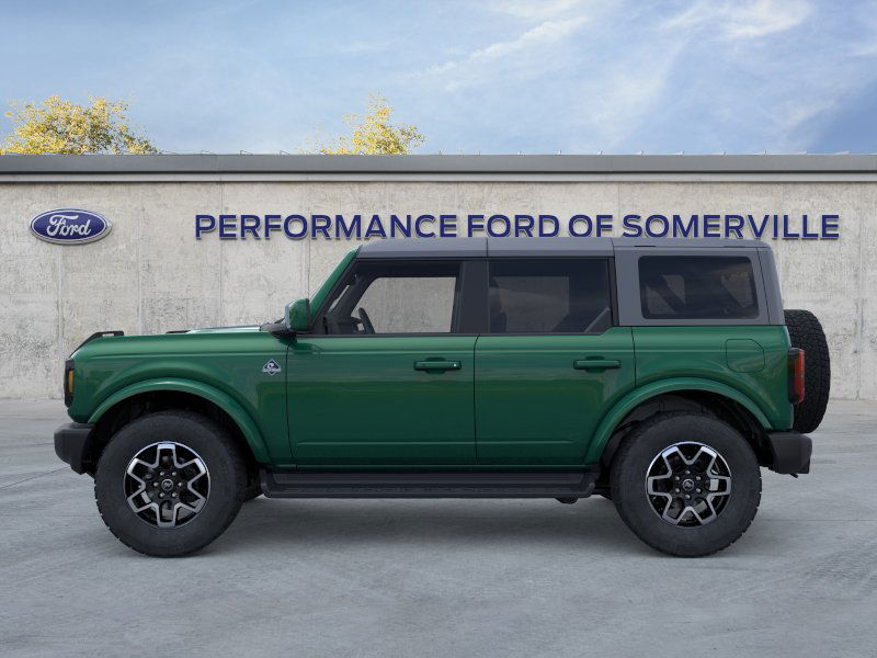 2025 Ford Bronco Outer Banks photo 3