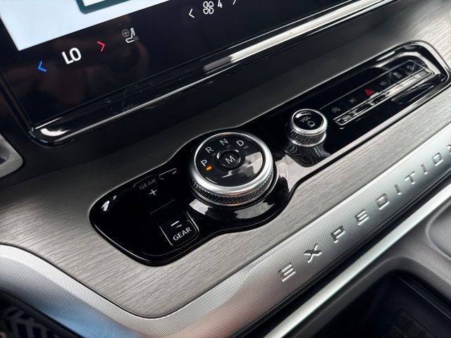 2025 Ford Expedition Platinum - Photo 48