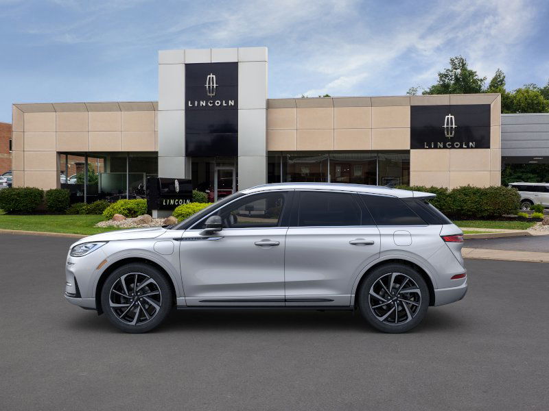 2024 Lincoln Corsair Grand Touring photo 4