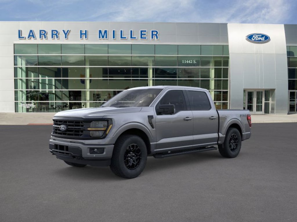 New 2025 Ford F-150 XLT 4WD SuperCrew 5-1/2' Box V6 Engine