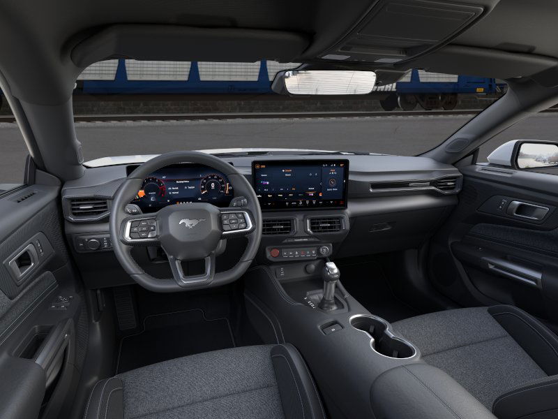 2025 Ford Mustang  18