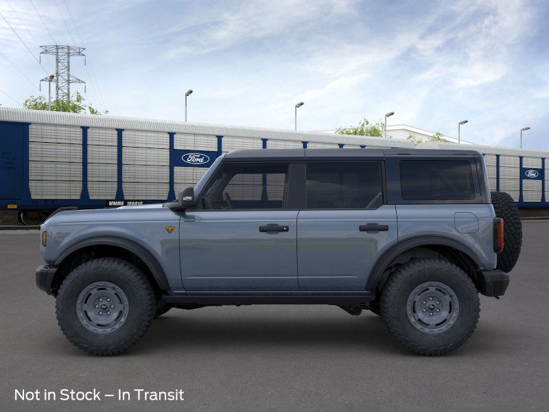 2025 Ford Bronco Badlands photo 3