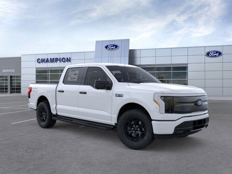 2025 Ford F-150 Lightning XLT - Photo 7