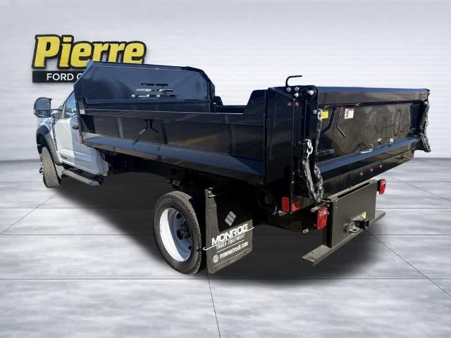 2025 Ford F-450 Super Duty Chassis Cab XL - Photo 42