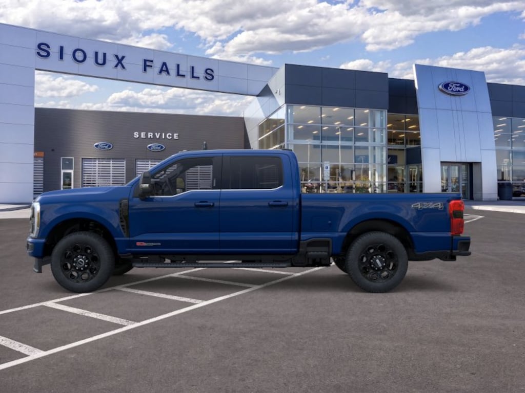 New 2026 Ford F-350 Lariat Truck Crew Cab