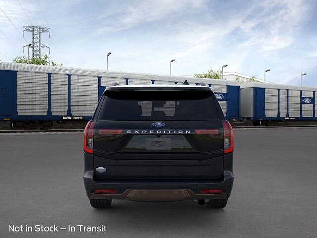 2025 Ford Expedition King Ranch photo 3