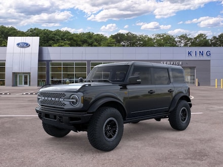 2025 Ford Bronco Badlands SUV