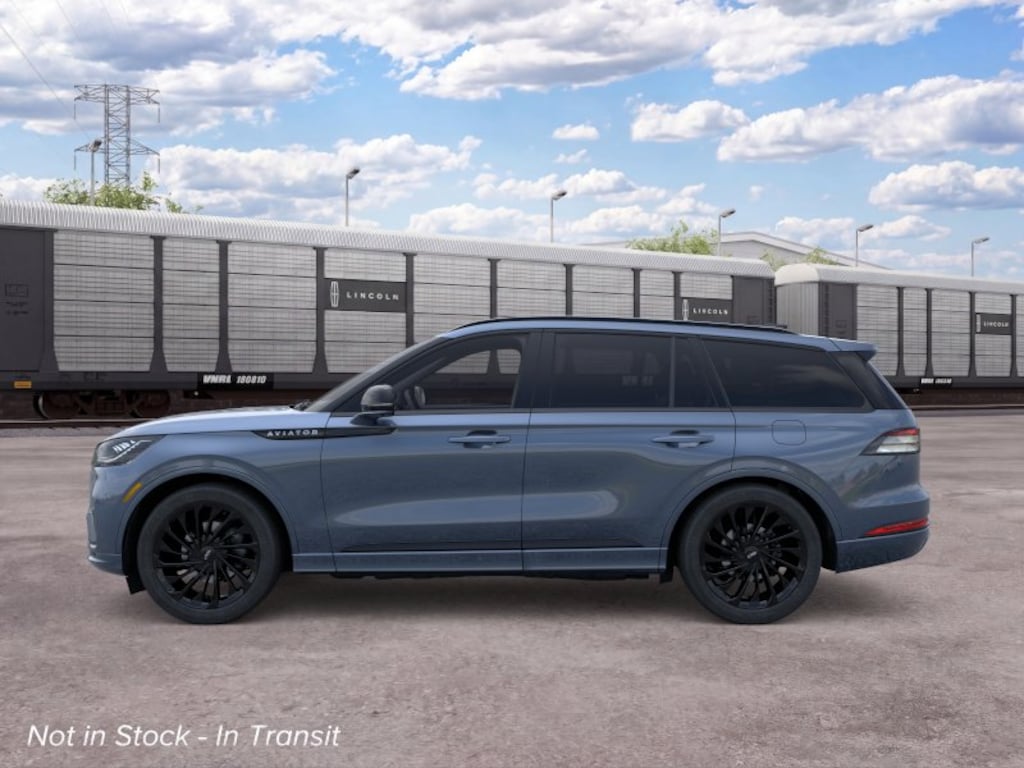 New 2026 Lincoln Aviator Reserve AWD SUV