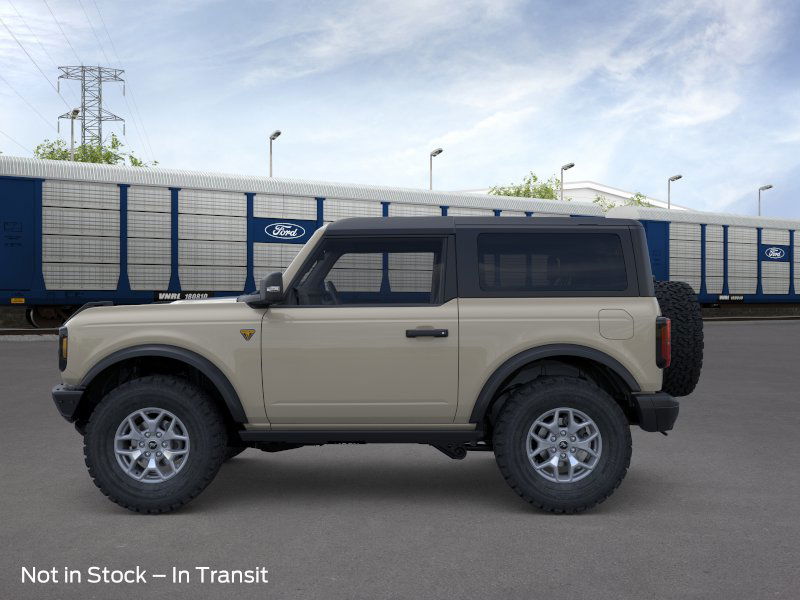2025 Ford Bronco Badlands photo 3