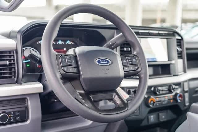 Thumbnail: 2024 Ford F-350 - 41