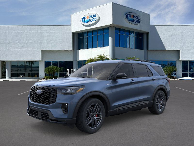 2026 Ford Explorer ST-LINE's photo