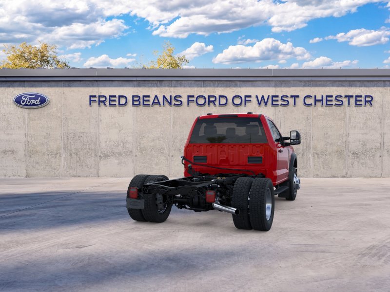 2025 Ford F-550 Super Duty Chassis Cab XLT - Photo 43